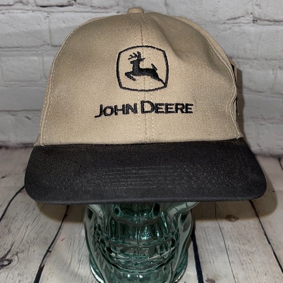 NWT JOHN DEERE SNAPBACK HAT / CAP - Picture 1 of 9
